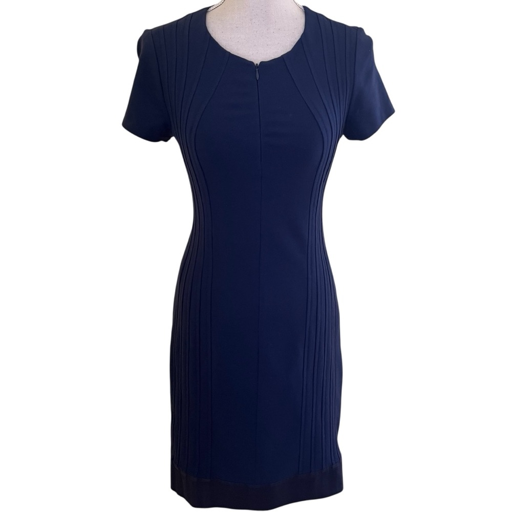 Diane Von Furstenberg Navy Blue Short Sleeve Zip Neckline "Kaelyn" Sheath Dress